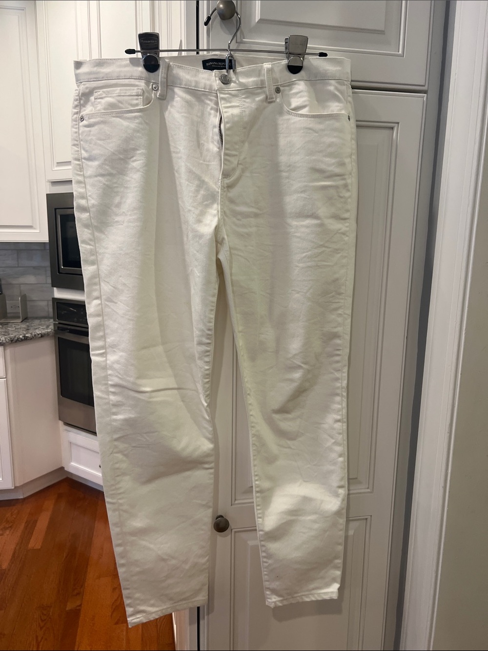 Banana Republic White Straight-Leg Men’s Jeans